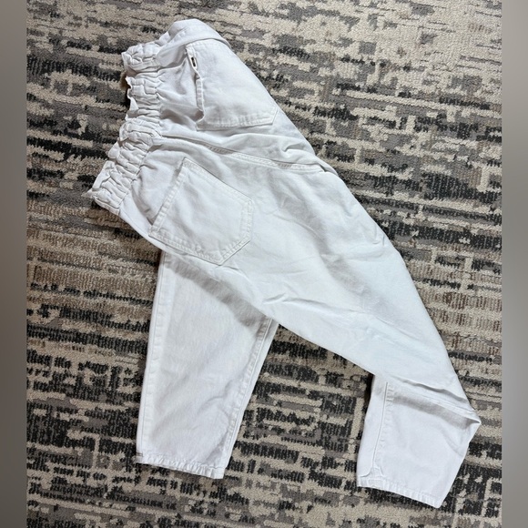 Zara Highrise Paper Bag Ruched White Pants Gold Hardware Size 6 Ankle Length - Picture 6 of 12